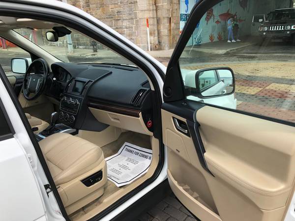 2013 LAND ROVER LR2 NAVIGATION CAMERA PANORAMIC 4X4 GREAT CONDITION... for sale in Brooklyn, NY – photo 17