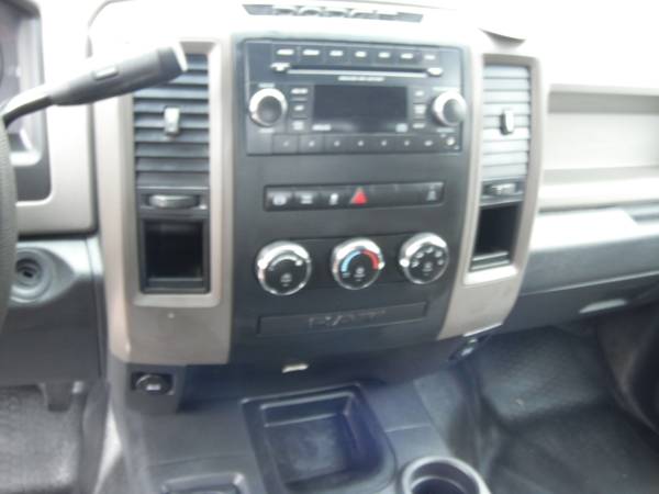 2012 dodge ram 2500 cummins diesel crew cab long box 4x4 4wd for sale in Forest Lake, WI – photo 8