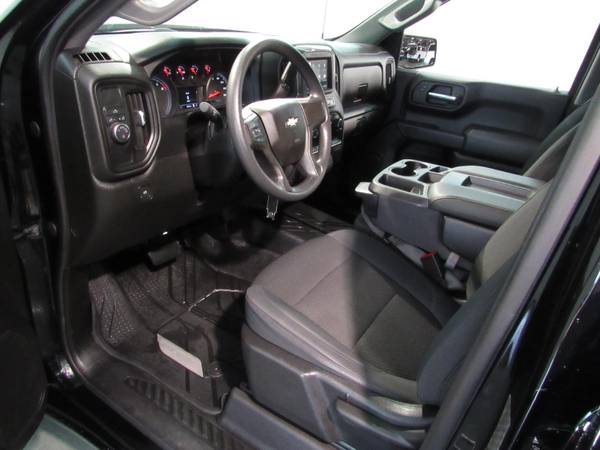 2019 Chevy Chevrolet Silverado 1500 Custom pickup Black for sale in Tomball, TX – photo 5