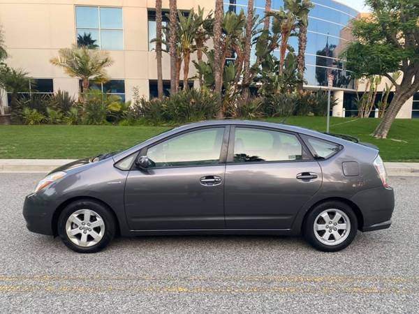 2007 Toyota Prius Hybrid 136k miles - cars & trucks - by dealer -... for sale in Panorama City, CA – photo 4