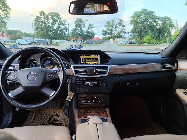 2012 Mercedes E350 4Matic Very Clean for sale in Ypsilanti, MI – photo 3