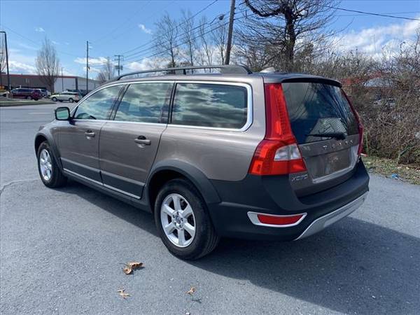 2010 Volvo XC70 3 2 AWD SUV - - by dealer - vehicle for sale in New Cumberland, PA – photo 3