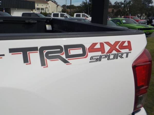 2017 Toyota Tacoma TRD SPORT DOUBLE CAB 4X4, MOTO METAL WHEELS, TOW... for sale in Virginia Beach, VA – photo 11