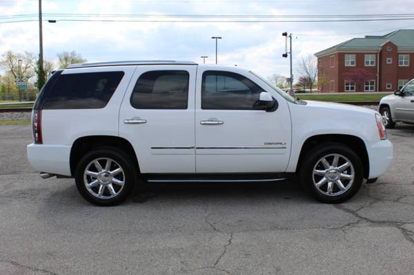 2011 GMC Yukon Denali 4WD - - by dealer - vehicle for sale in Crestwood, OH – photo 4