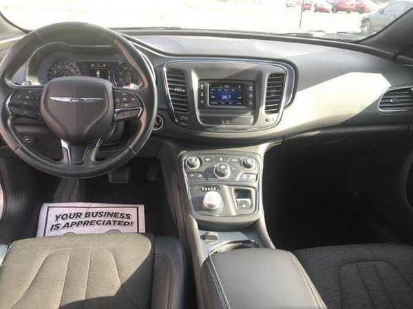 2015 CHRYSLER 200 S We Specialize In damaged Credit - cars & trucks... for sale in Warren, MI – photo 13