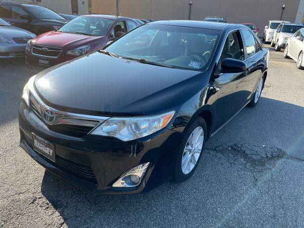 2012 Toyota Camry 4D Sedan V6 - cars & trucks - by dealer - vehicle... for sale in Suffern, NY 10901, NY – photo 2