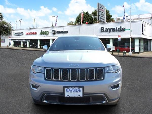 2017 Jeep Grand Cherokee Limited 4x4 suv Billet Silver Metallic for sale in Bayside, NY – photo 2
