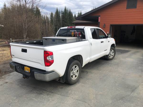 2015 Tundra SR5 Immaculate for sale in Fairbanks, AK – photo 2