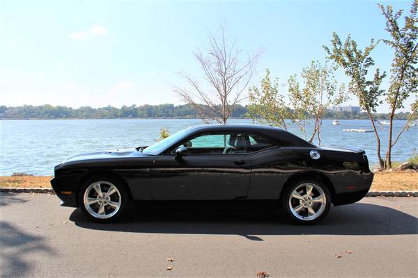 2011 Dodge Challenger 2dr Cpe R/T Classic for sale in Great Neck, CT – photo 5