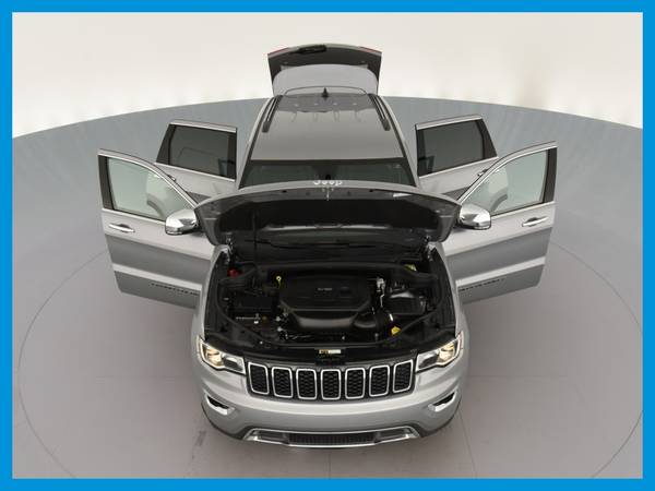 2018 Jeep Grand Cherokee Limited Sport Utility 4D suv Silver for sale in Bakersfield, CA – photo 22