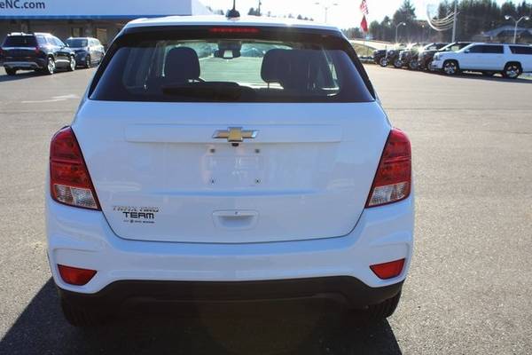 2017 Chevy Chevrolet Trax LS suv White - cars & trucks - by dealer -... for sale in Boone, NC – photo 7