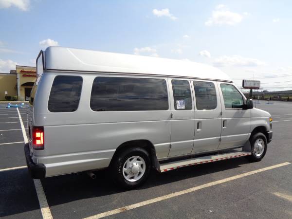 2008 FORD E-250 PASSENGER VAN! 1-OWNER, WHEEL CHAIR ACCESSIBLE!! for sale in PALMYRA, DE – photo 7