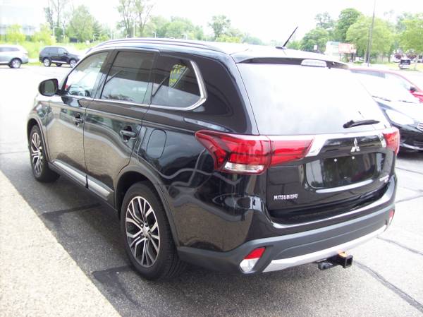 2016 Mitsubishi Outlander GT AWC for sale in Holland , MI – photo 3