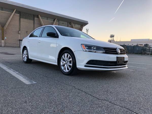 Gas Saver 15 VW Jetta Compact Sedan Excellent condition! White & for sale in Brooklyn, NY – photo 15