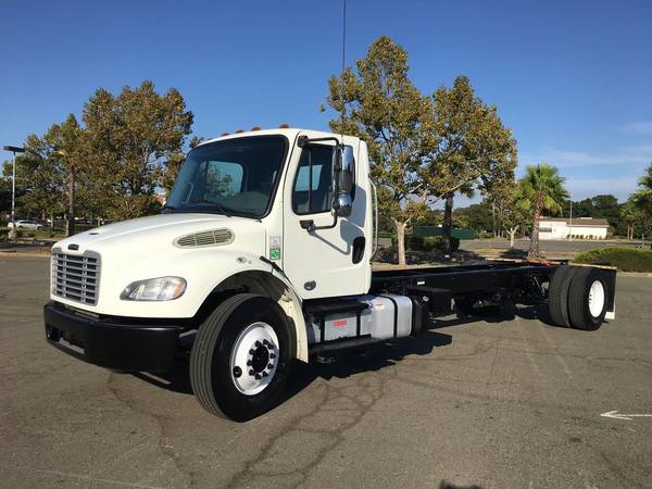 2015 FREIGHTLINER M2 CAB & CHASSIS PRICED TO SELL! **PTO/DUMP... for sale in Fairfield, CA – photo 3