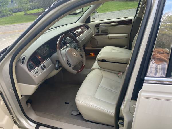 2003 Lincoln Town Car Cartier - cars & trucks - by owner - vehicle... for sale in Ocala, FL – photo 5