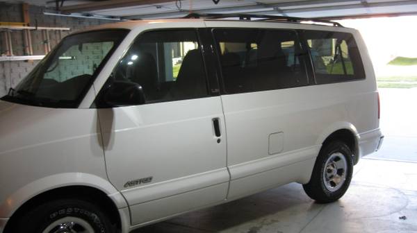 2001 Astro VAN for sale - cars & trucks - by owner - vehicle... for sale in Bennington, NE – photo 5