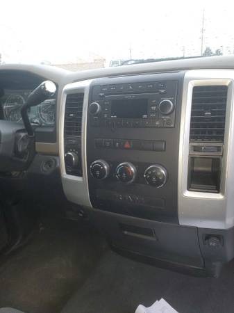 2011 RAM 1500 SLT Quad Cab 4WD for sale in Waterford Township, MI – photo 2