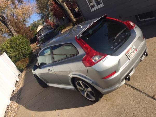 2011 Volvo C30 R-Design T-5 - cars & trucks - by owner - vehicle... for sale in Madison, WI – photo 4