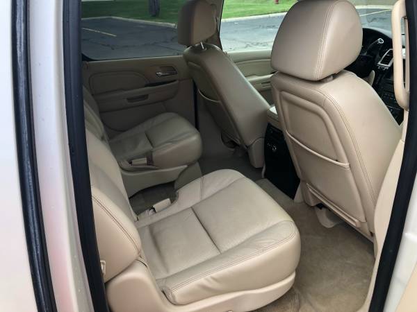 2008 CADILLAC ESCALADE ESV LUXURY NAV BACK UP CAM DOUBLE DVD MOONROOF for sale in Madison Heights, MI – photo 11