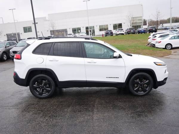 2016 Jeep Cherokee Altitude - - by dealer - vehicle for sale in Bloomington, MN – photo 13