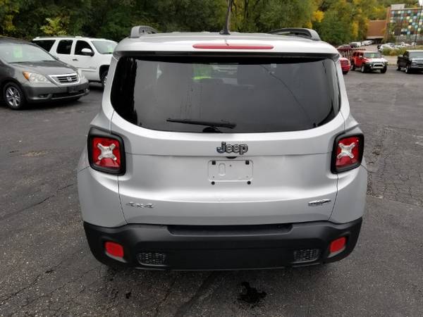 2015 Jeep Renegade Latitude 4WD HARD TO FIND 6SPD ONLY 46K MILES for sale in South St. Paul, MN – photo 6