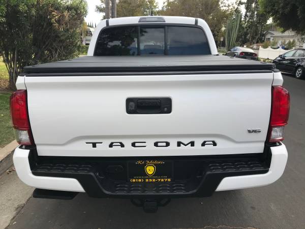 2016 Toyota / Tacoma / TRD Sport 4x4 / White / 1 Owner/ Must See -... for sale in Los Angeles, CA – photo 11