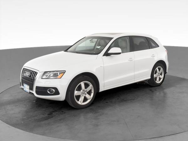 2012 Audi Q5 3.2 Quattro Premium Plus Sport Utility 4D suv White - -... for sale in Atlanta, NV – photo 3