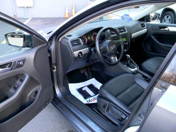 2013 Volkswagen Jetta SE 2 5L GAS SIPPING SEDAN - - by for sale in Plaistow, MA – photo 15