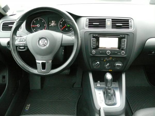 2012 VW JETTA TDI - LOW MILES - ONLY ONE OWNER - GREAT CONDITION!! for sale in MOUNT CRAWFORD, VA – photo 9