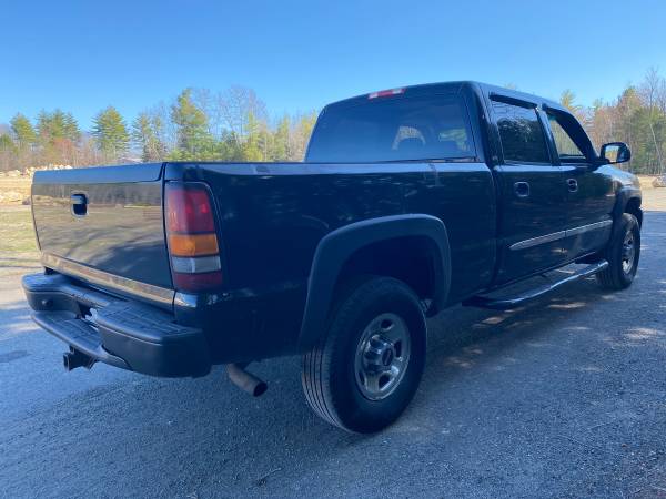 2004 GMC SIERRA 2500HD 4x4 CREW LEATHER RUNS GREAT for sale in Kittery, ME – photo 2