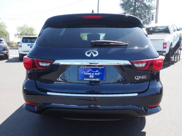 2018 INFINITI QX60 Base - - by dealer - vehicle for sale in Bend, OR – photo 5