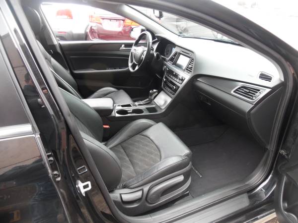 2016 Hyundai Sonata Sport - - by dealer - vehicle for sale in New Britain, CT – photo 11