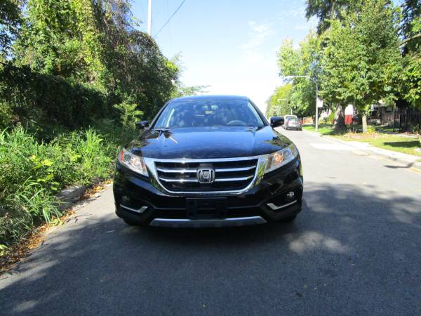 SUPER CLEAN LOW MILES!! 2013 Honda Crosstour EX for sale in Old Irving Park, IL – photo 2