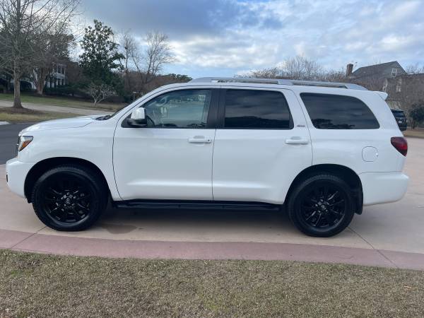2019 Toyota Sequoia SR5 for sale in Morehead City, NC – photo 3
