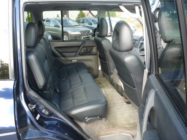 2002 MITSUBISHI MONTERO LIMITED VERY CLEAN 4X4 3RD ROW 7 PASS LEATHER for sale in Milford, ME – photo 14