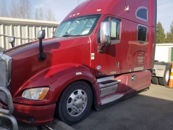 Kenworth T 700 Tractor Truck 2012 for sale in Kent, WA – photo 3