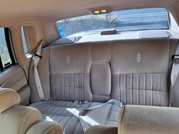 1993 Lincoln Town Car Executive Sedan for sale in Husum, OR – photo 7