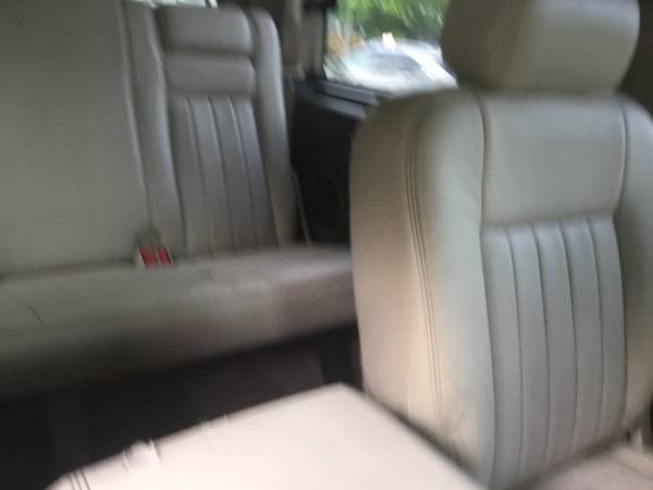 2003 Lincoln Navigator 4x4 clean Excel Conditions runs100 great for sale in Washington, District Of Columbia – photo 15