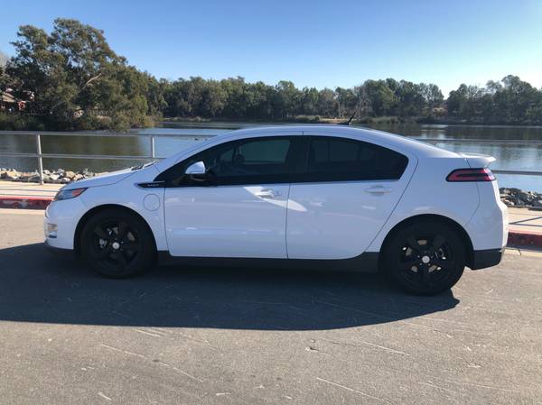 2014 Fully Loaded White Chevy Volt Premium - Low Miles! - cars &... for sale in Huntington Beach, CA – photo 3