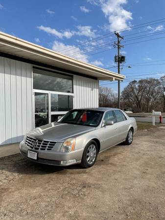 2009 Cadillac DTS - - by dealer - vehicle automotive for sale in newton, iowa, IA – photo 4