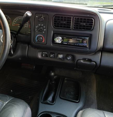 1999 Dodge durango 4x4 3rd row for sale in Buena Vista, VA – photo 5