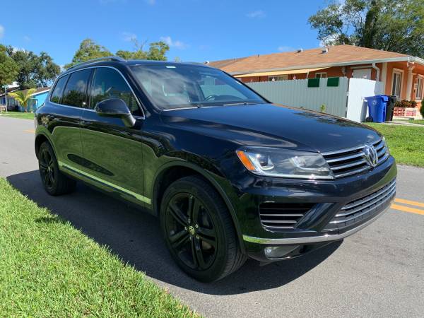 2017 VW VOLKSWAGEN TOUAREG WOLFSBURG, EVERYONE APPROVED - cars &... for sale in Fort Lauderdale, FL – photo 6