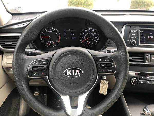 2016 Kia Optima LX - Try - - by dealer - vehicle for sale in Farmington, IL – photo 19