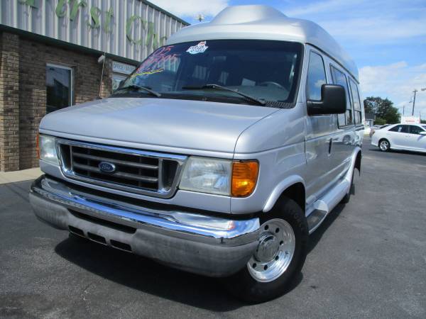 05 Ford Econoline E-350 10 Pass or work van 1 Owner Unbelievable for sale in Greenville, SC – photo 2