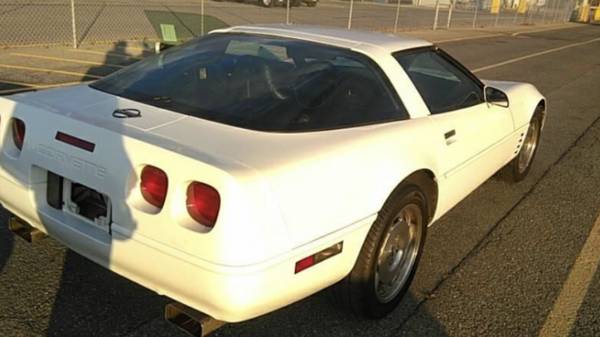 1994 chevy corvette, 97k miles, excellent condition - cars & trucks... for sale in Voorhees, NJ – photo 2