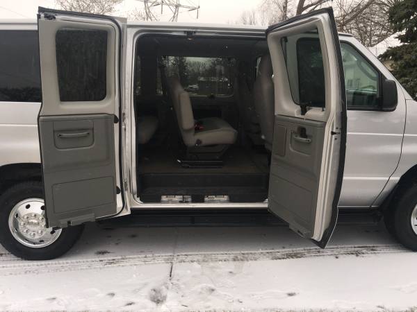 FORD E350 12 PASSENGER VAN - - by dealer - vehicle for sale in URBANA, IL – photo 2
