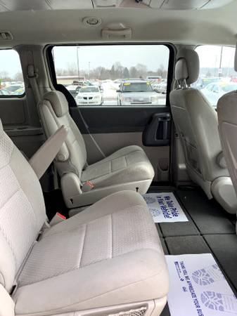 2010 Chrysler Town & Country 4dr Wgn Touring - - by for sale in Chesaning, MI – photo 4