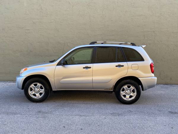2005 Toyota Rav4 LIKE NEW IN AND OUT for sale in Hialeah, FL – photo 4