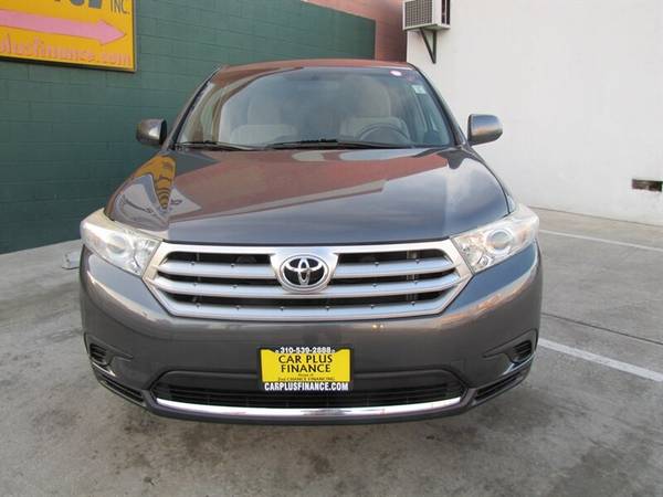2013 Toyota Highlander - cars & trucks - by dealer - vehicle... for sale in HARBOR CITY, CA – photo 2